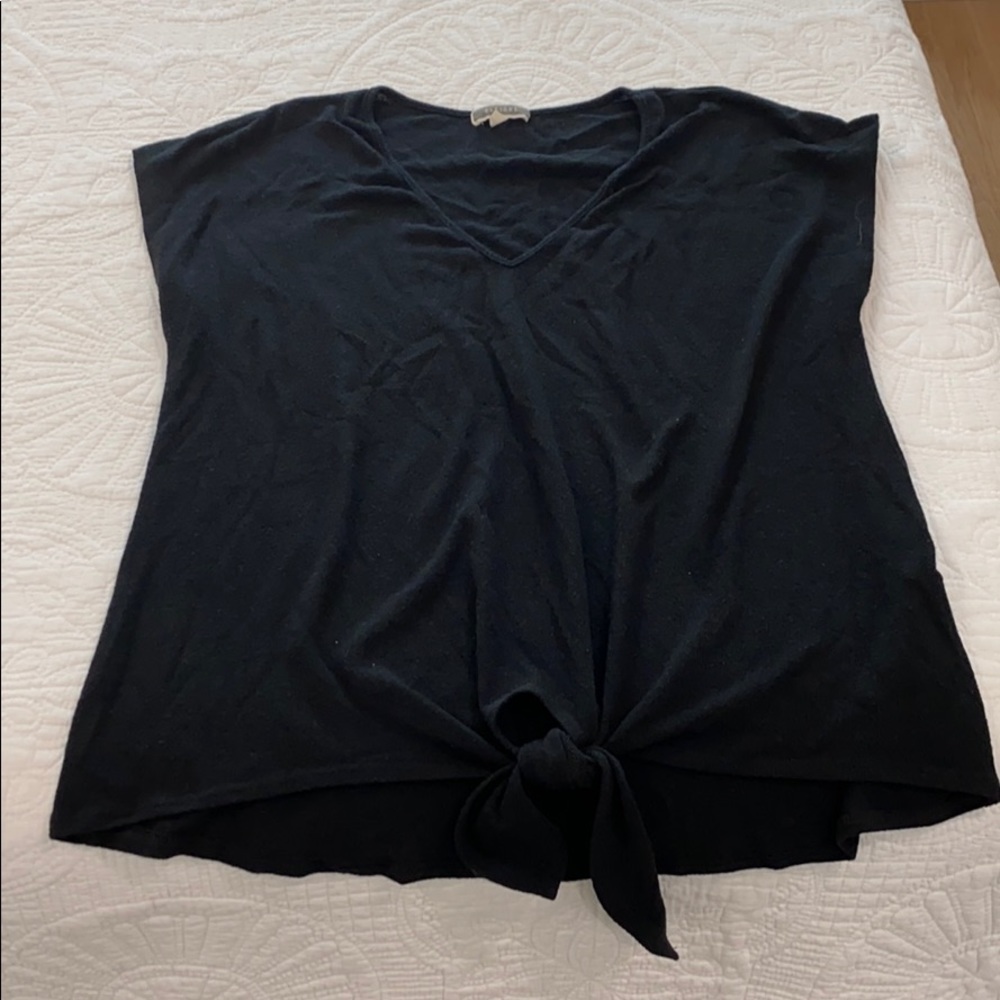 Black tshirt
